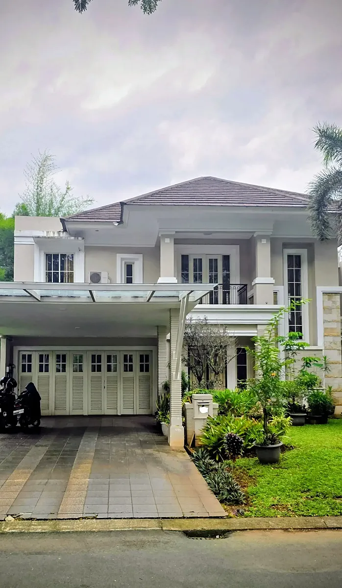 Rumah Alam Sutera Hadap Boulevard