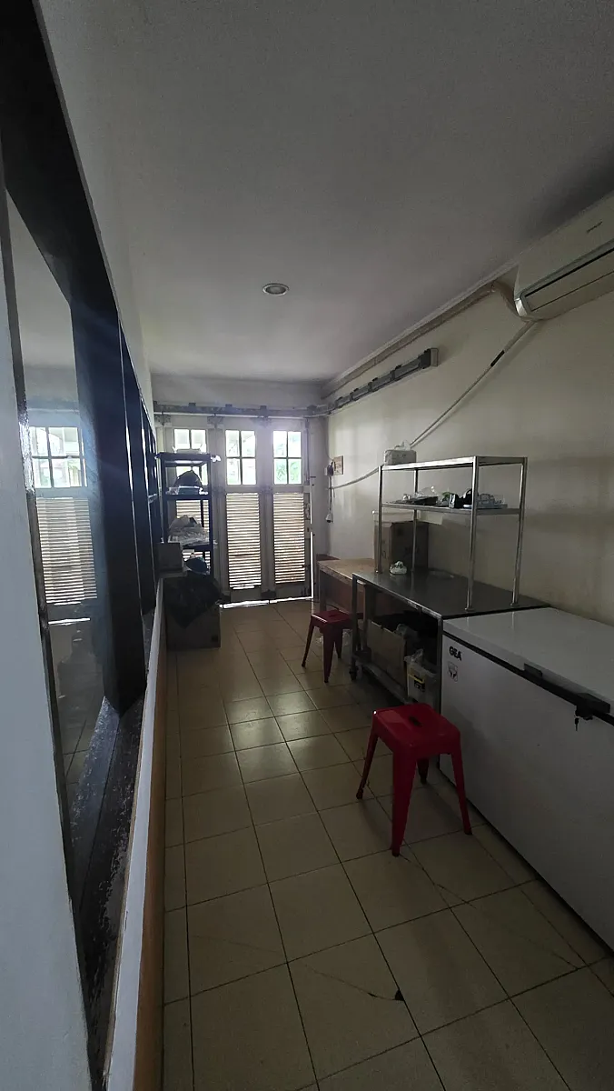 Rumah Alam Sutera Hadap Boulevard