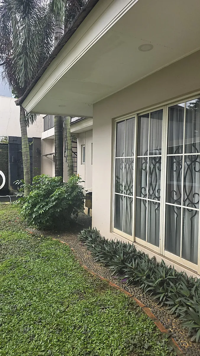 Rumah Alam Sutera Hadap Boulevard